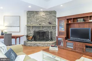 5601 Vernon Pl, Bethesda, MD 20817 - Photo 10