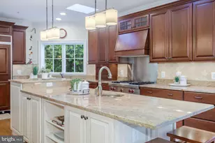 5601 Vernon Pl, Bethesda, MD 20817 - Photo 16