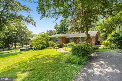 11802 Enid Drive, Potomac, MD 20854 - Photo 2