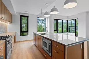 10511 Strathmore Hall St, North Bethesda, MD 20852 - Photo 4