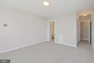 10401 Grosvenor Pl, Rockville, MD 20852 - Photo 64