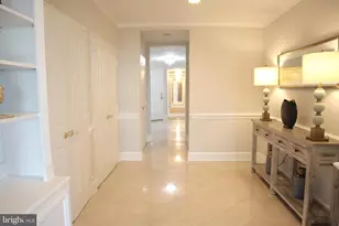 10401 Grosvenor Pl, Rockville, MD 20852 - Photo 18