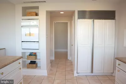 10401 Grosvenor Place #1704, Rockville, MD 20852 - Photo 28