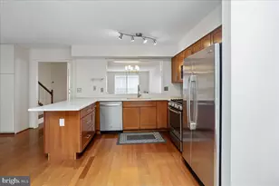 14438 Long Channel Cir, Germantown, MD 20874 - Photo 14