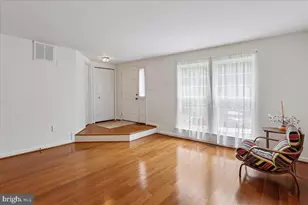 14438 Long Channel Cir, Germantown, MD 20874 - Photo 2