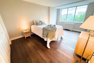 10401 Grosvenor Pl, Rockville, MD 20852 - Photo 16