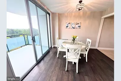 10401 Grosvenor Place #817, Rockville, MD 20852 - Photo 2
