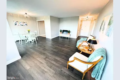10401 Grosvenor Place #817, Rockville, MD 20852 - Photo 6