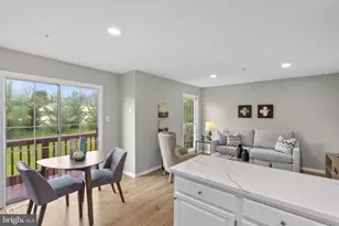 8101 Chelaberry Ct, Gaithersburg, MD 20879 - Photo 18