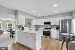 8101 Chelaberry Ct, Gaithersburg, MD 20879 - Photo 16