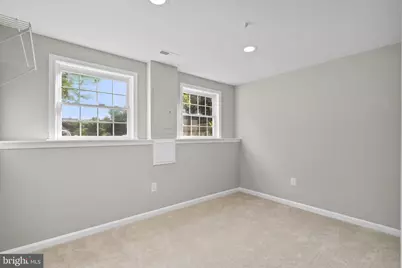 8101 Chelaberry Court, Gaithersburg, MD 20879 - Photo 40