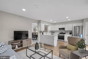 8101 Chelaberry Ct, Gaithersburg, MD 20879 - Photo 14