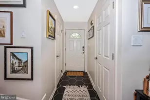 6402 Montrose Rd, Rockville, MD 20852 - Photo 2