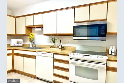 3310 N Leisure World Boulevard #625, Silver Spring, MD 20906 - Photo 14