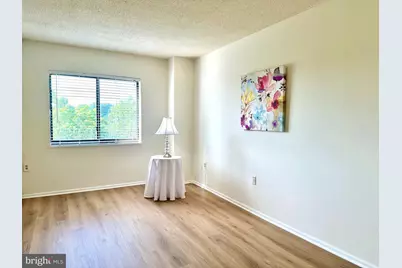 15101 Interlachen Drive Drive #1-820, Silver Spring, MD 20906 - Photo 14