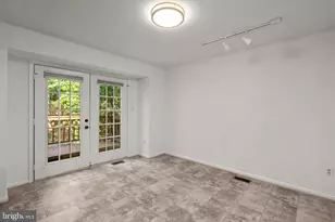 11017 Cedarwood Dr, Rockville, MD 20852 - Photo 14