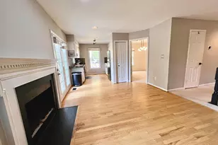 8527 Fountain Valley Dr, Montgomery Village, MD 20886 - Photo 8