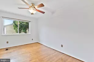 9652 Marston Ln, Gaithersburg, MD 20886 - Photo 16