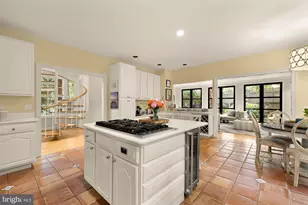 10914 Montrose Ave, Garrett Park, MD 20896 - Photo 12