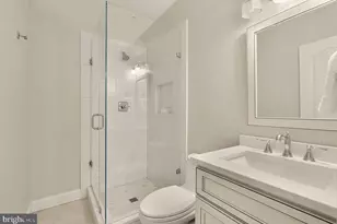 10914 Montrose Ave, Garrett Park, MD 20896 - Photo 32