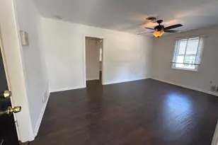 721 Crabb Ave, Rockville, MD 20850 - Photo 2