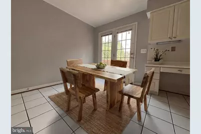 10136 Treble Court, Rockville, MD 20850 - Photo 4