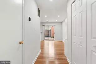 15711 Ambiance Dr, North Potomac, MD 20878 - Photo 6