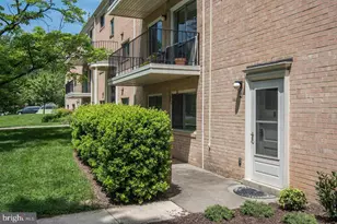 10667 Montrose Ave, Bethesda, MD 20814 - Photo 2