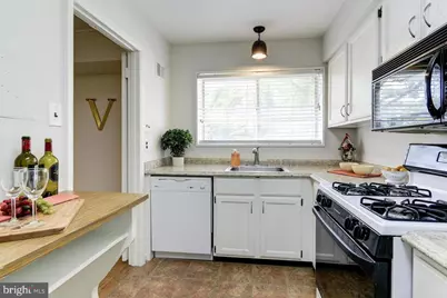 10667 Montrose Avenue #4, Bethesda, MD 20814 - Photo 12