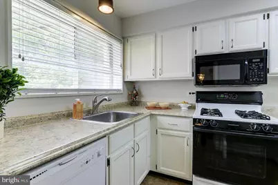 10667 Montrose Avenue #4, Bethesda, MD 20814 - Photo 14