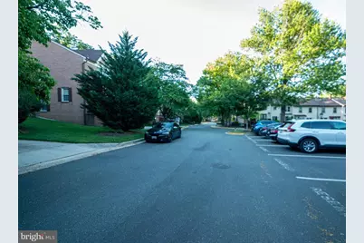 323 Lynn Manor Drive, Rockville, MD 20850 - Photo 2