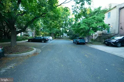 323 Lynn Manor Drive, Rockville, MD 20850 - Photo 4