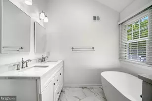 15524 Pennyroyal Ln, Rockville, MD 20853 - Photo 42