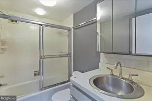 5500 Friendship Blvd, Chevy Chase, MD 20815 - Photo 20