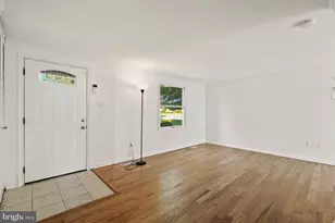 7700 Mineral Springs Dr, Gaithersburg, MD 20877 - Photo 4