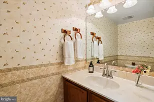 15709 Indianola Dr, Rockville, MD 20855 - Photo 20