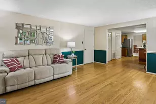 15709 Indianola Dr, Rockville, MD 20855 - Photo 10