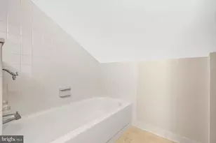 5701 Wainwright Ave, Rockville, MD 20851 - Photo 30