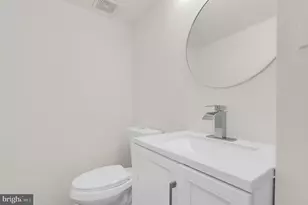 1410 Elm Grove Cir, Silver Spring, MD 20905 - Photo 12