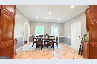 11610 Seneca Forest Circle, Germantown, MD 20876 - Photo 10