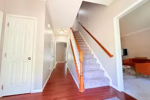 11610 Seneca Forest Cir, Germantown, MD 20876 - Photo 4