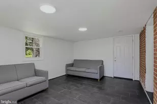 5115 Brentford Dr, Rockville, MD 20852 - Photo 36