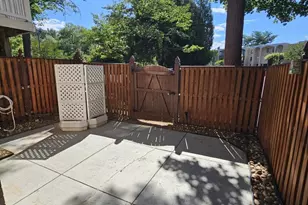 10218 Arizona Cir, Bethesda, MD 20817 - Photo 24
