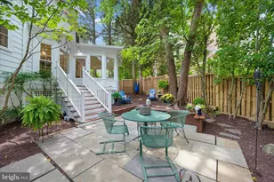 8900 Ellsworth Ct, Silver Spring, MD 20910 - Photo 12
