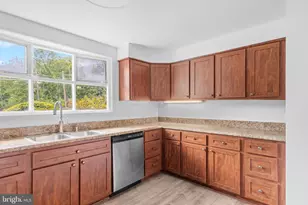 2302 Veirs Mill Rd, Rockville, MD 20851 - Photo 16