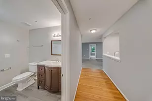12900 Churchill Ridge Cir, Germantown, MD 20874 - Photo 2