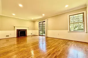9106 Jones Mill Rd, Chevy Chase, MD 20815 - Photo 8