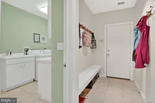 10801 Balantre Ln, Potomac, MD 20854 - Photo 32