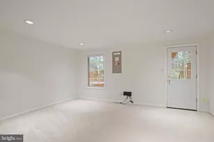 12163 Flag Harbor Dr, Germantown, MD 20874 - Photo 34