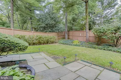9548 Fox Hollow, Potomac, MD 20854 - Photo 12